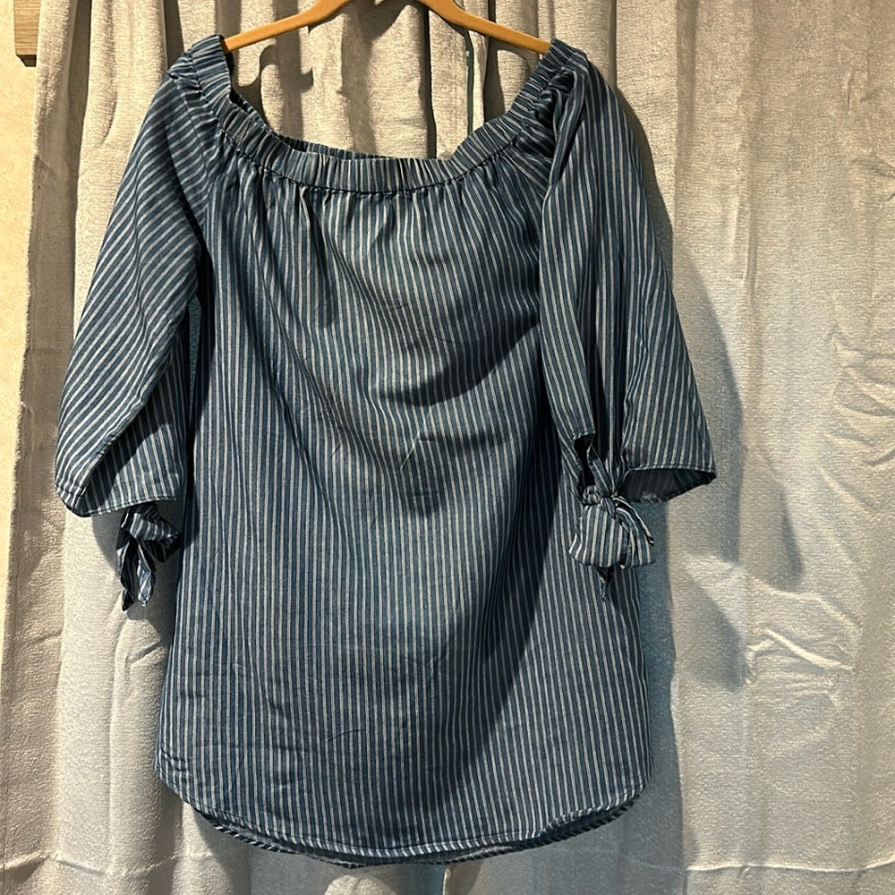 Hayden Los Angeles Off Shoulder Women’s Denim Blouse